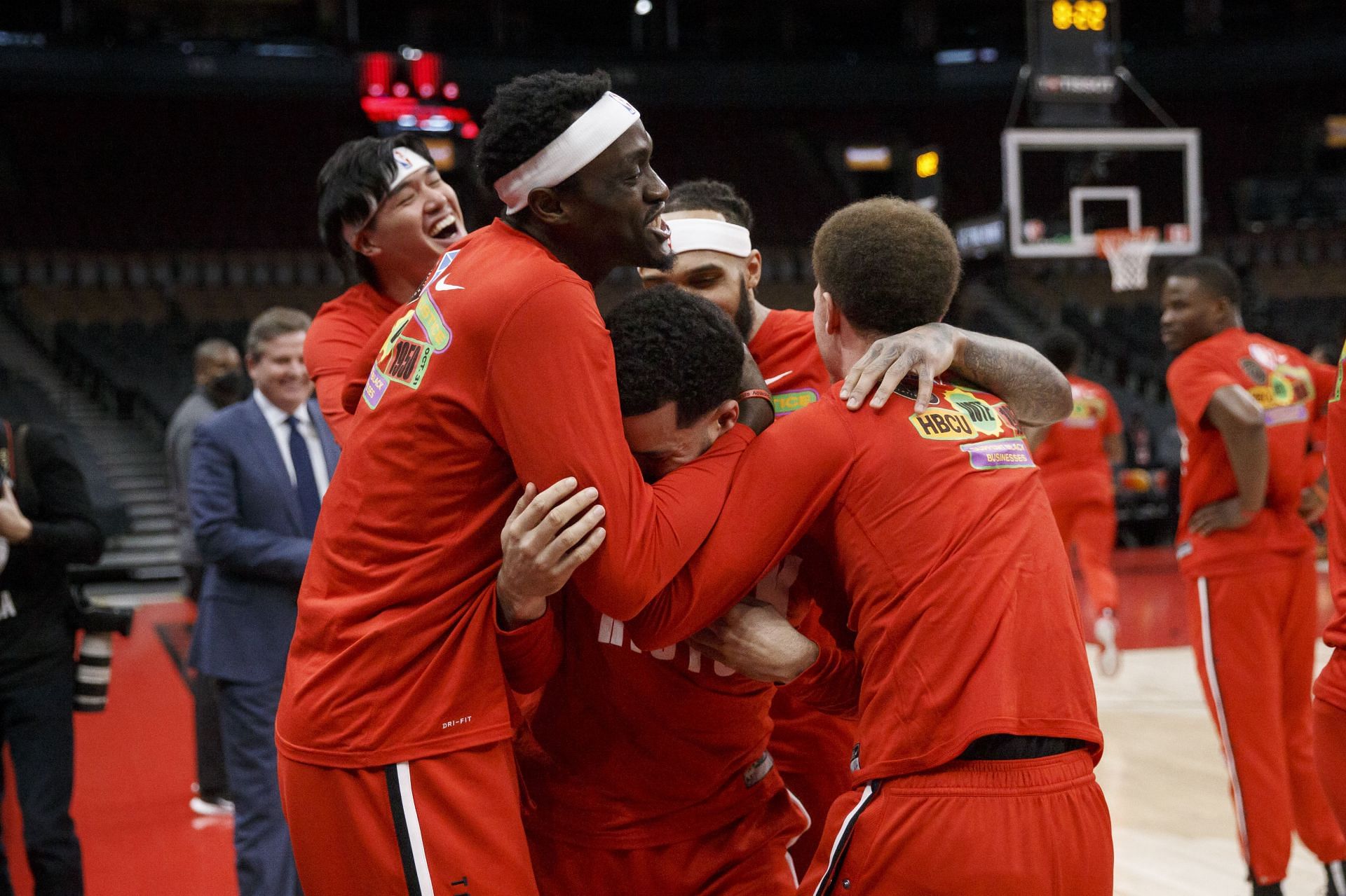 Raptors players congratulate Fred VanVleet on his All-Star selection.