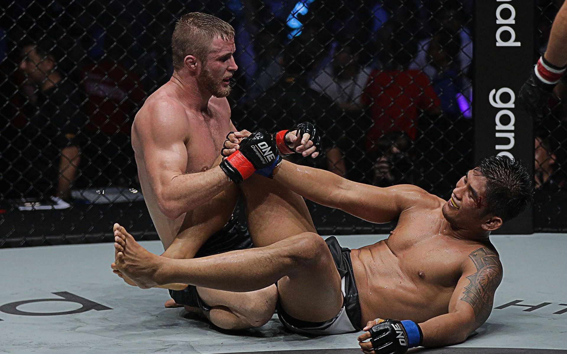 Aung La N Sang (Right) and Vitaly Bigdash (Left) have faced each other twice before but have evolved completely since then. | [Photo: ONE Championship]