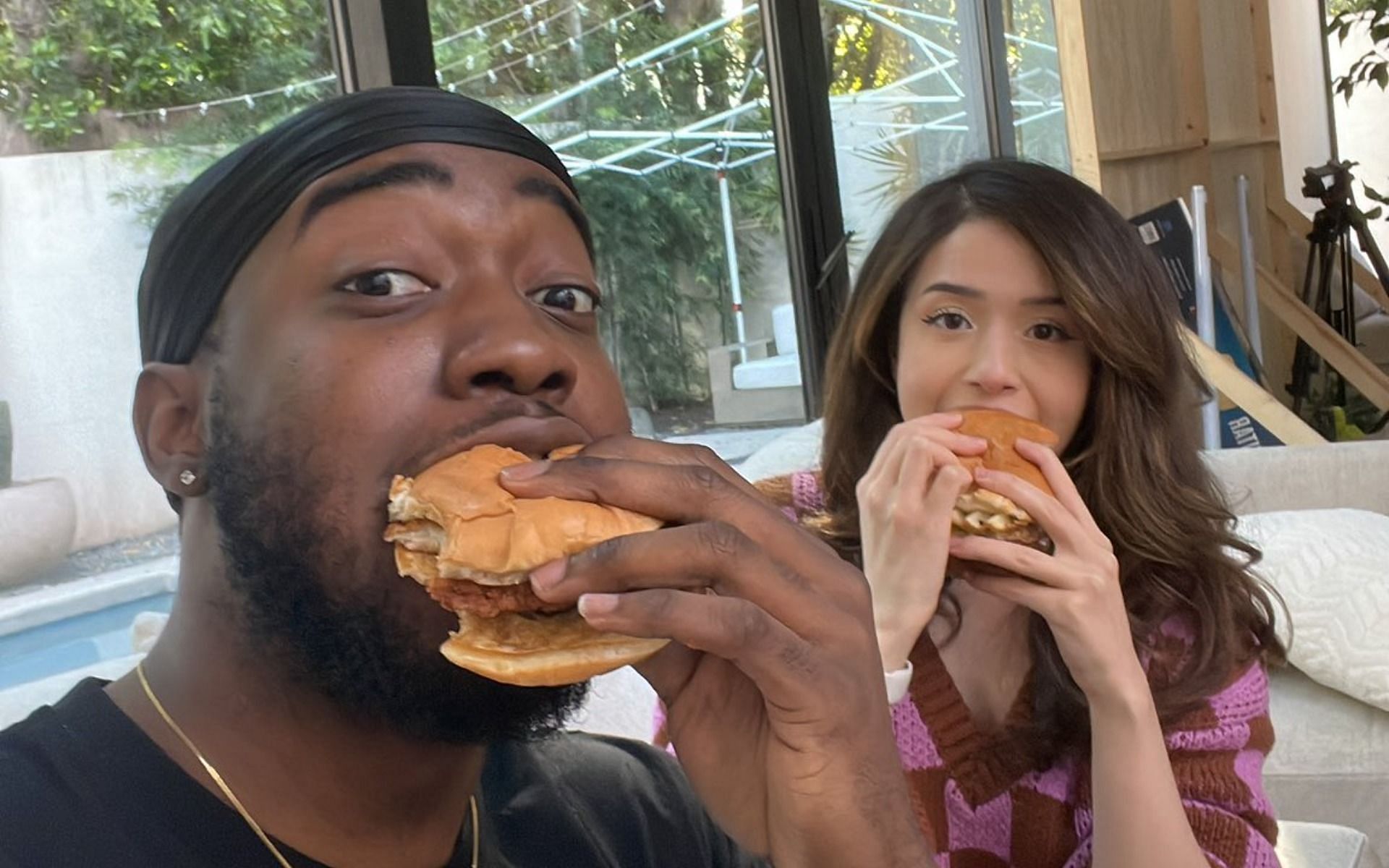 Jidionpremium goes on Instagram Live and alludes to solving tension with Pokimane (Image via Twitter/Jidion6)