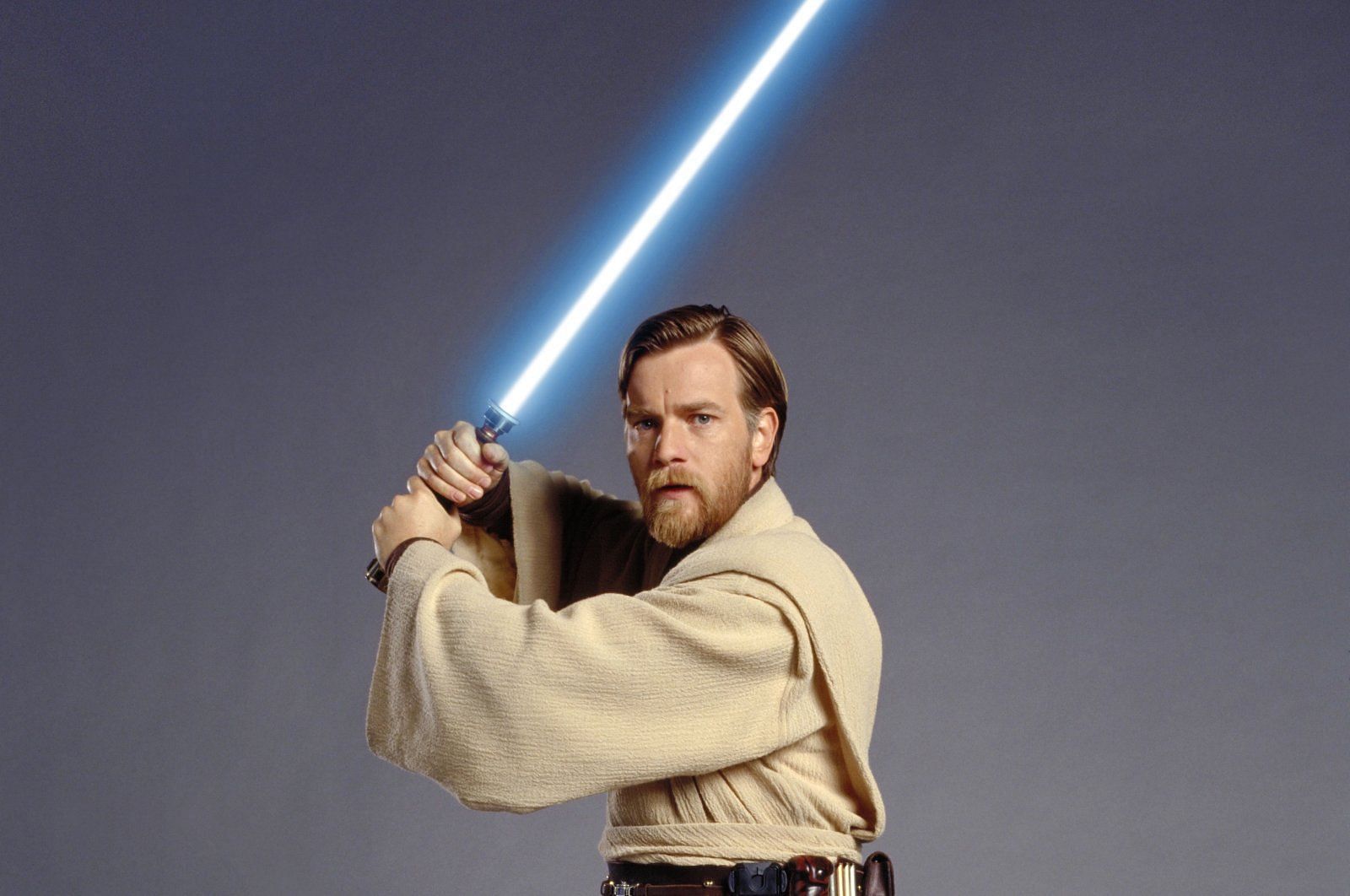 A still of Obi-Wan in a fighting stance (Image via Lucasfilm Ltd.)