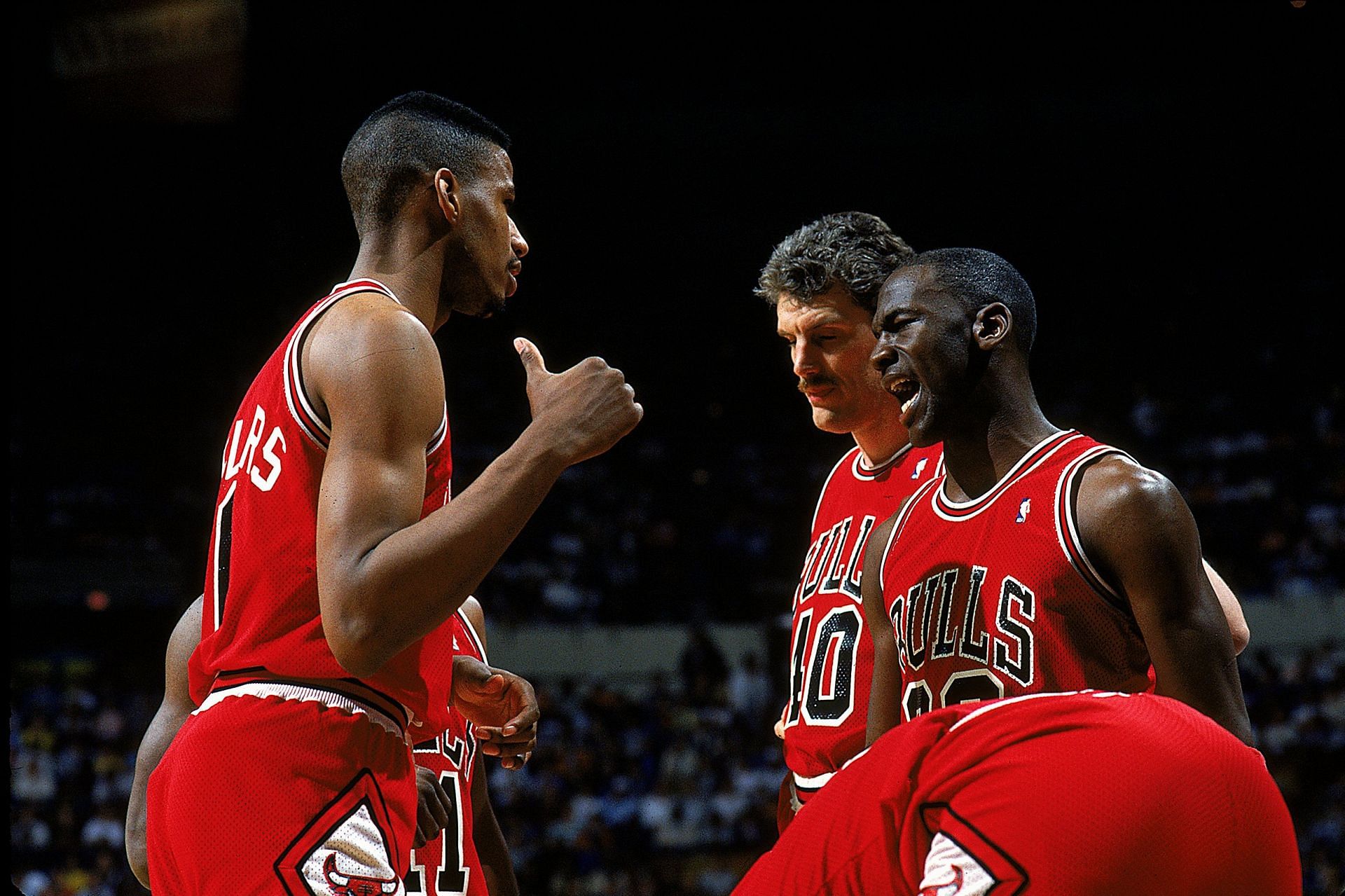 Jordan with his teammates during the 1987-88 season for the Bulls