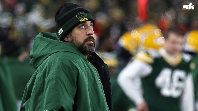 "Freaking drama queen" - NFL fans mixed bunch speculating about Aaron Rodgers' cryptic social media post