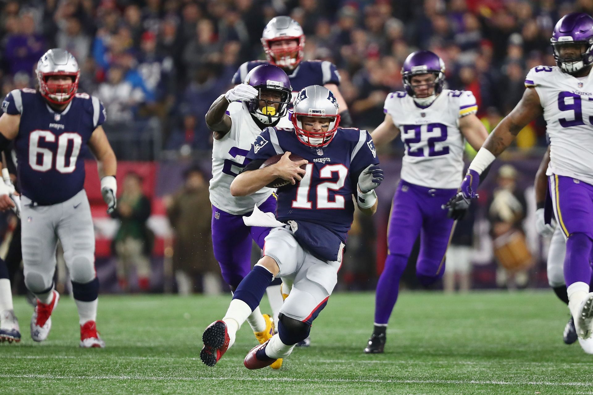 Brady escaping the Minnesota Vikings defense