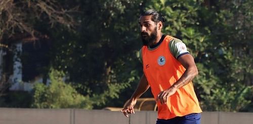 Sandesh Jhingan training for ATK Mohun Bagan. (Image Courtesy: Twitter/atkmohunbagan)