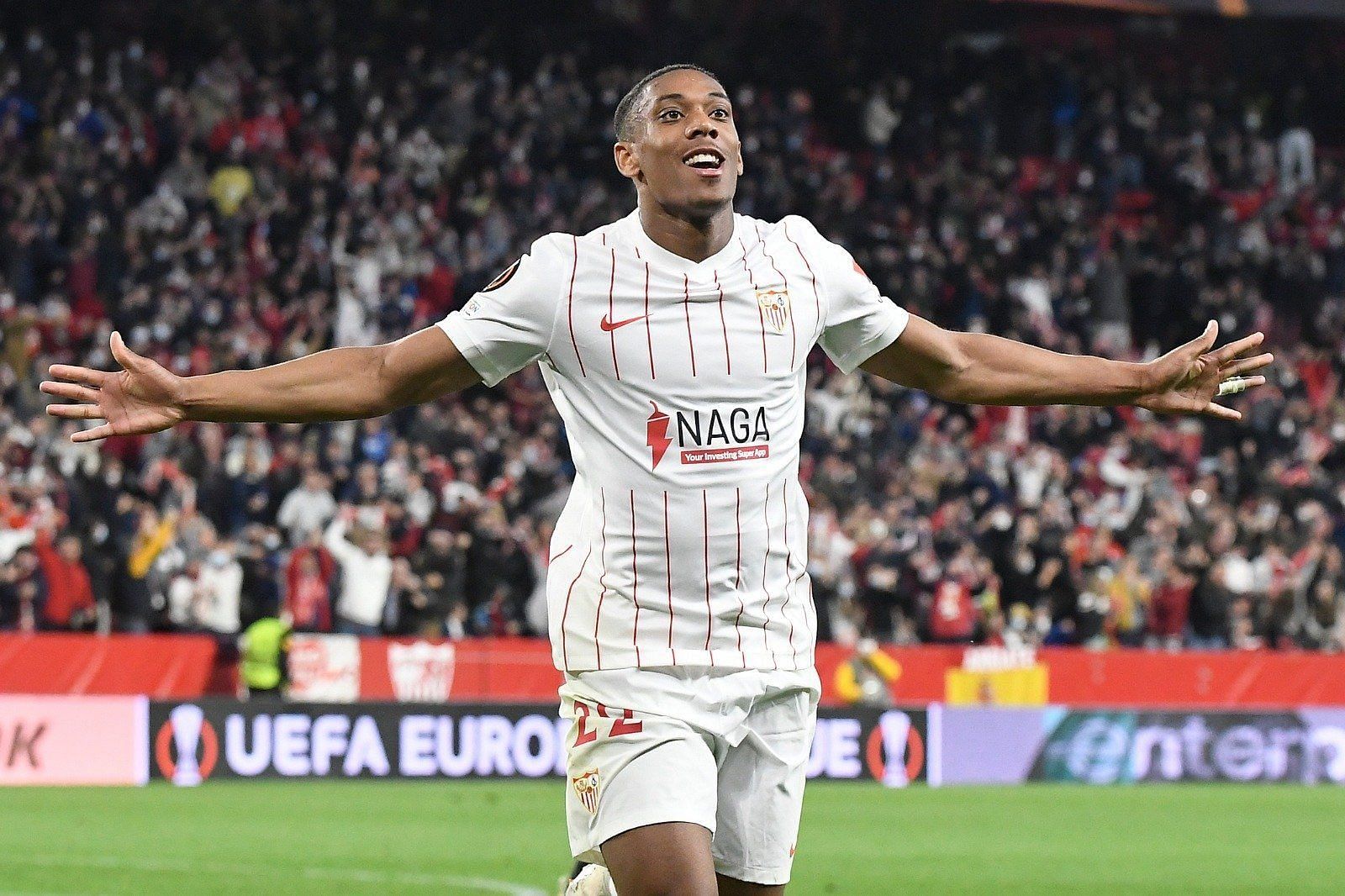 Anthony Martial scored his first goal for Sevilla in the Europa League.