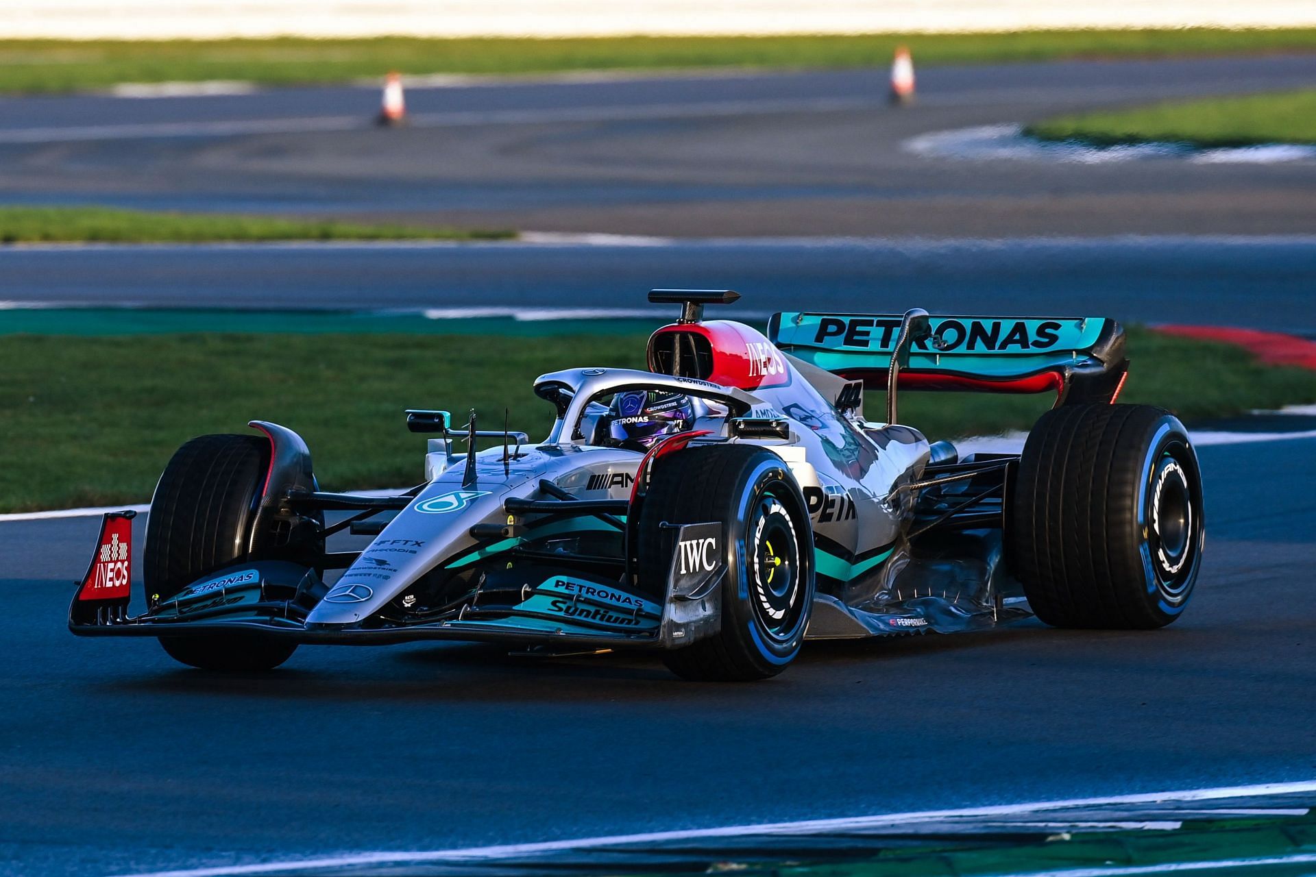 The new Mercedes AMG F1 W13 E Performance out in Silverstone (Image Courtesy: @MercedesAMGF1 on Twitter)