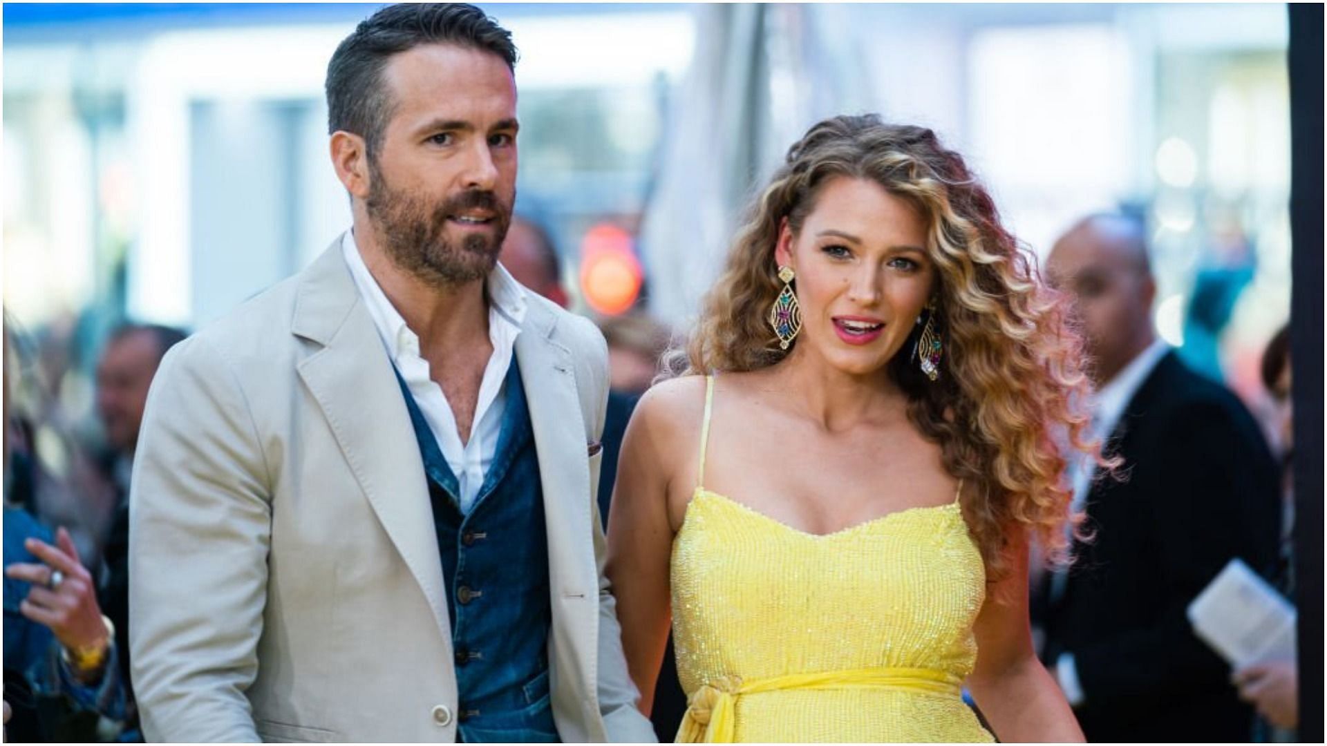 Ryan Reynolds and Blake Lively have donated $1 million for Ukrainian refugees (Image via Mark Sagliocco/Getty Images)