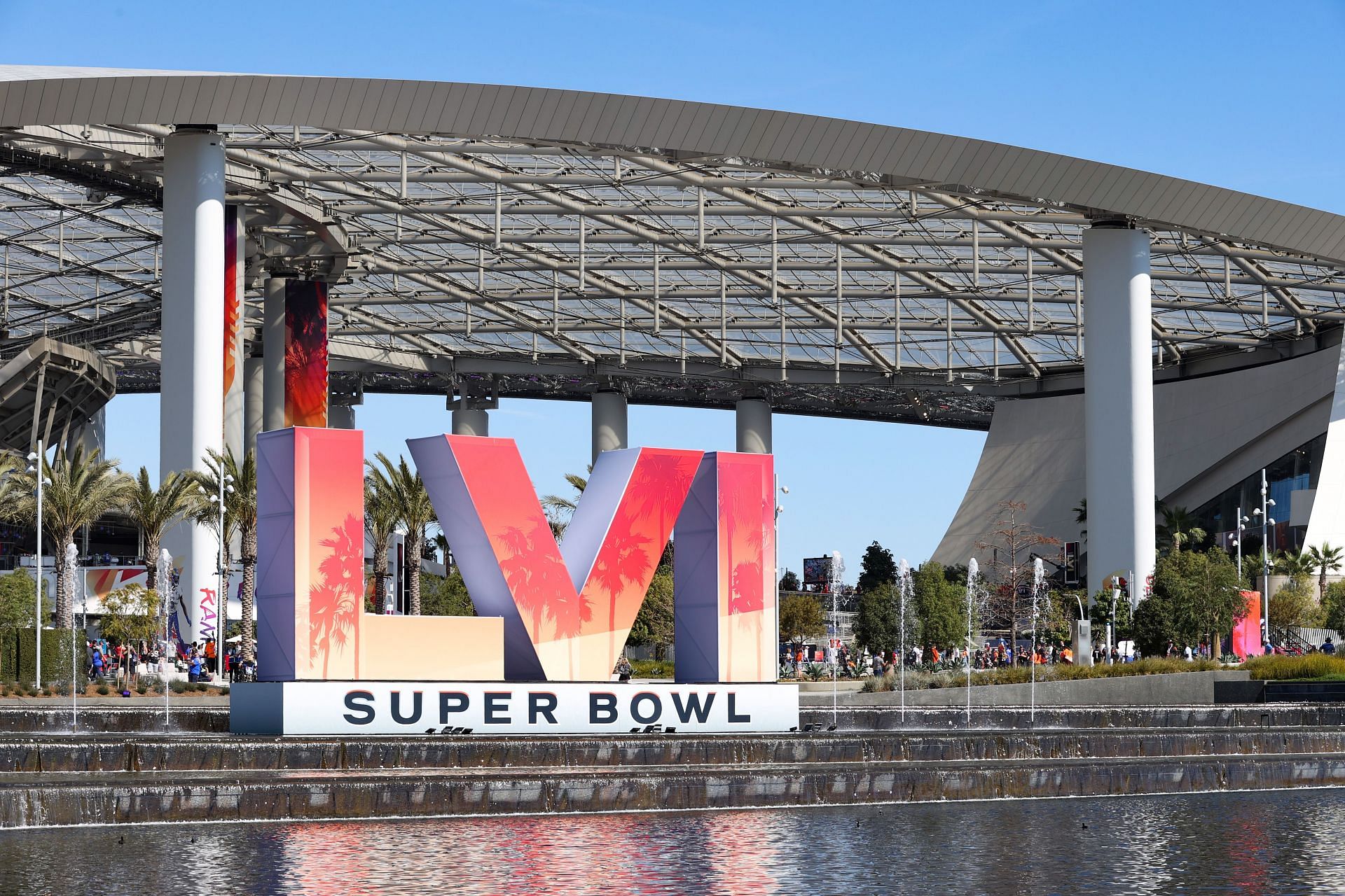 Super Bowl streaker: Fan tackled running on the field at SoFi Stadium