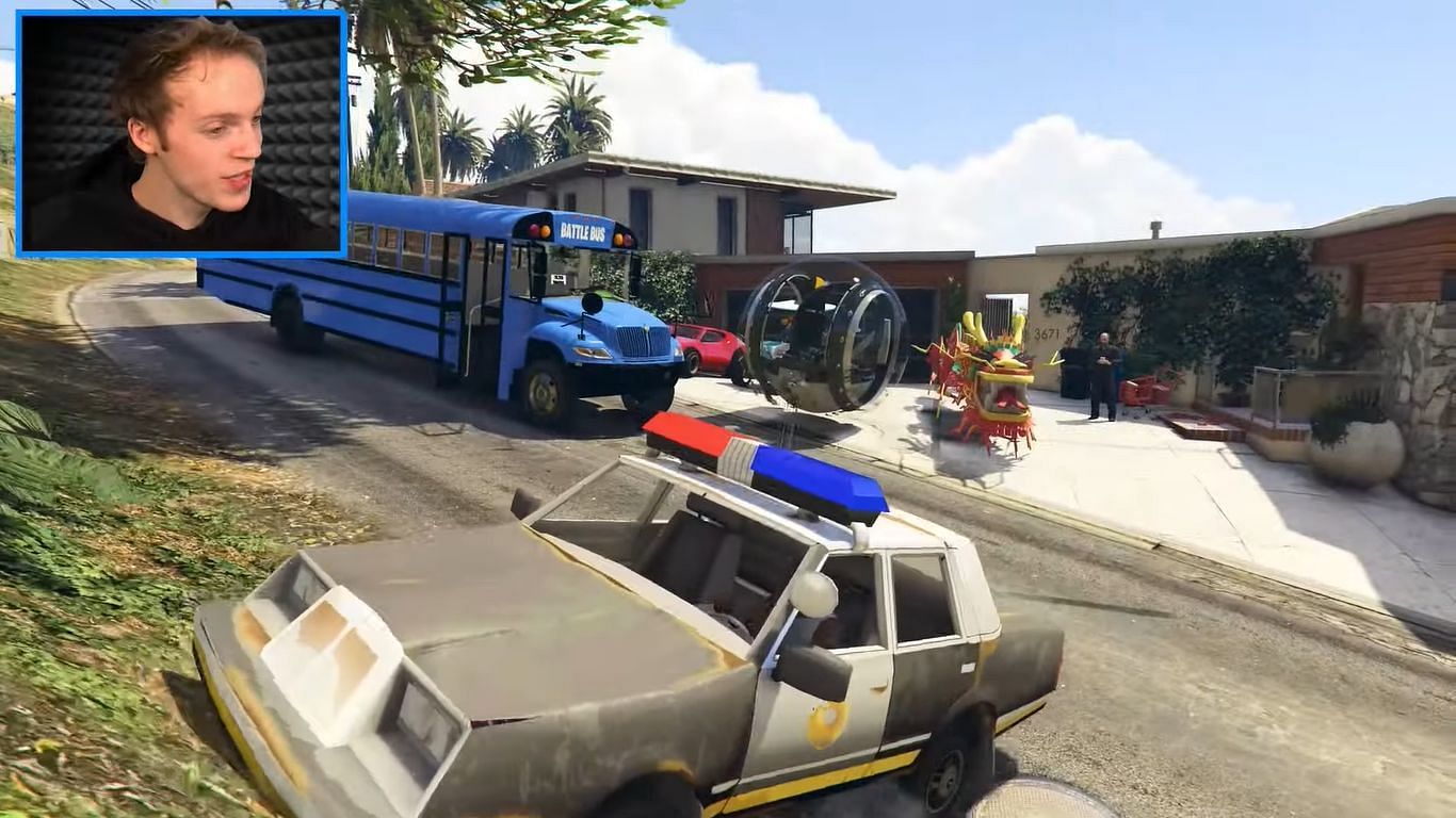 Franklin found a Fortnite car collection in GTA 5 (Image via YouTube @Nought)