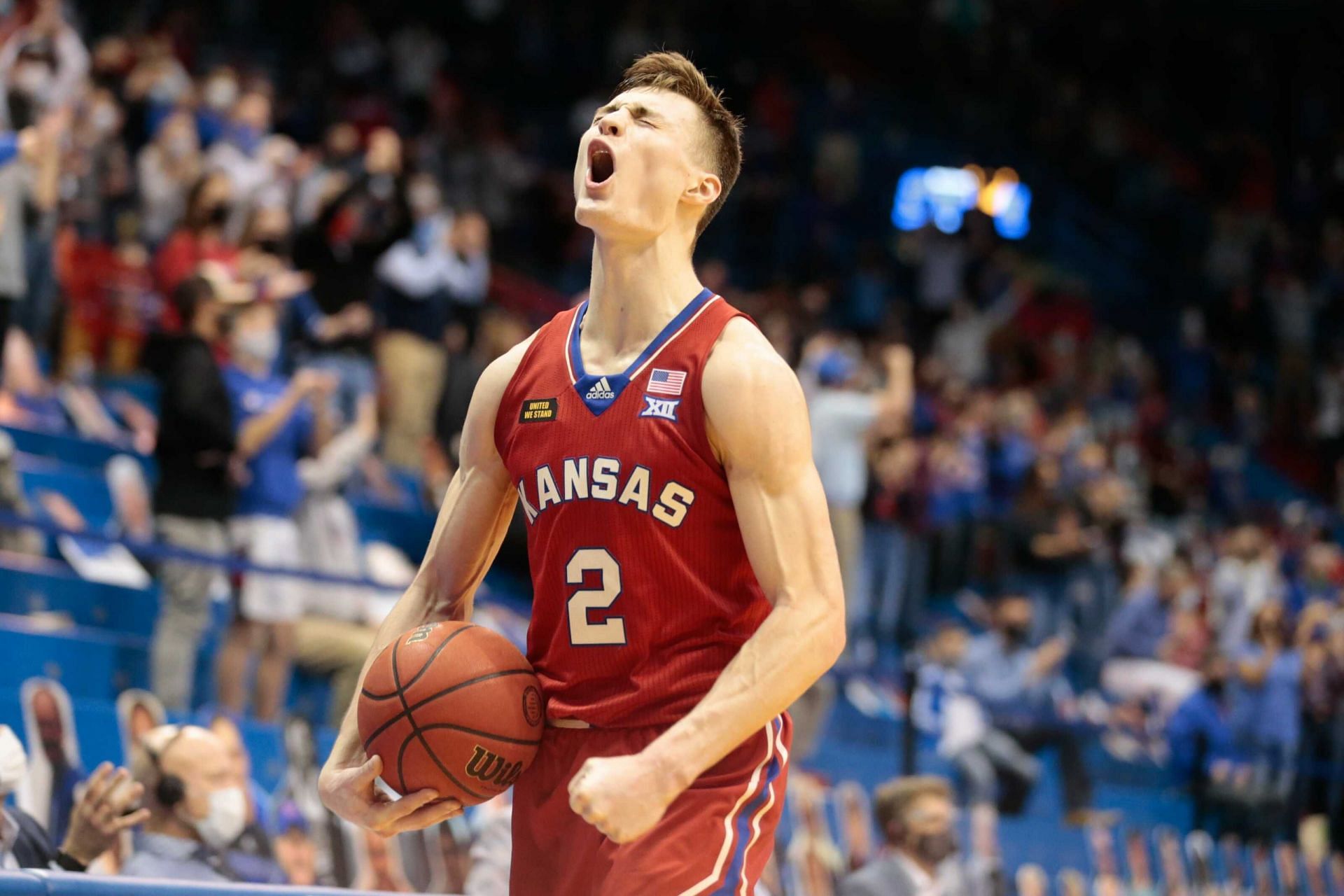 Kansas Jayhawks junior Christian Braun has started to generate excitement in the basketball world.