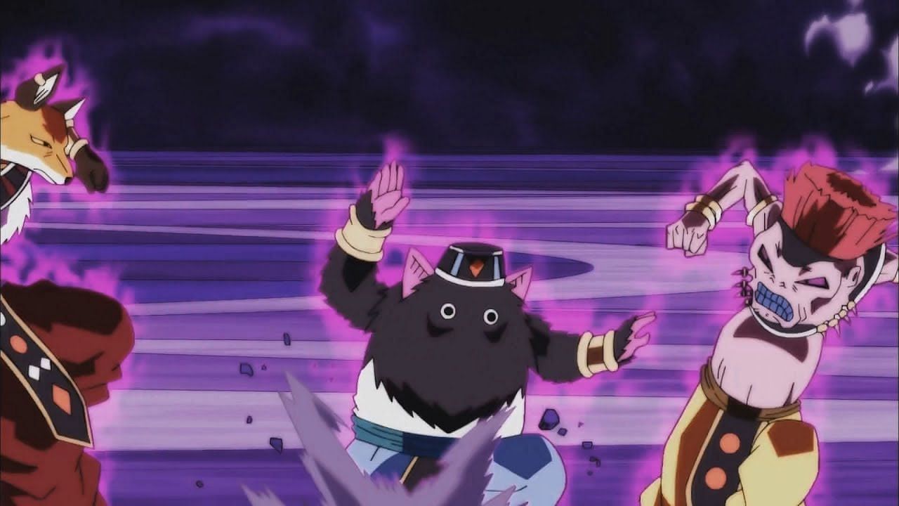 Iwan (middle) seen fighting Arak (right) and Liquir (left) (Image via Toei Animation)