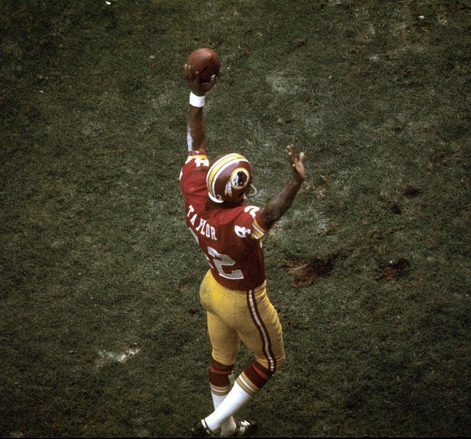 Charley Taylor dead at 80: Washington Redskins legend and NFL Hall