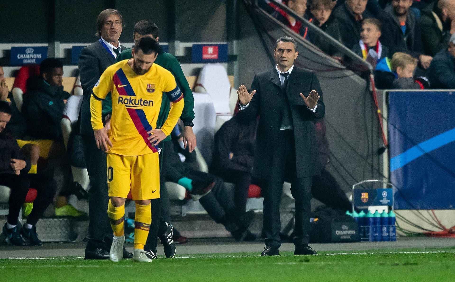 Ernesto Valverde managed Lionel Messi (in yellow) for over 100 games.