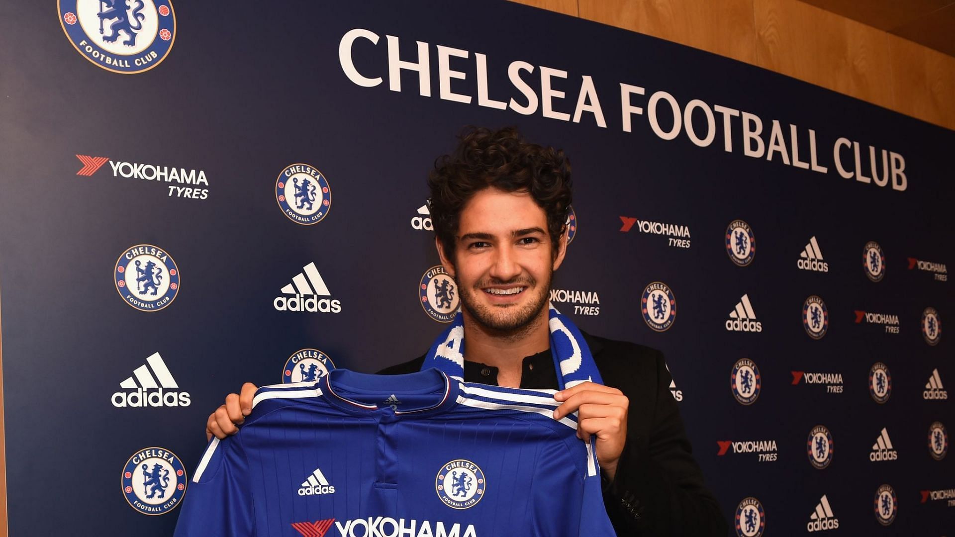 Alexandre Pato during his unveiling as a new Chelsea player in 2016