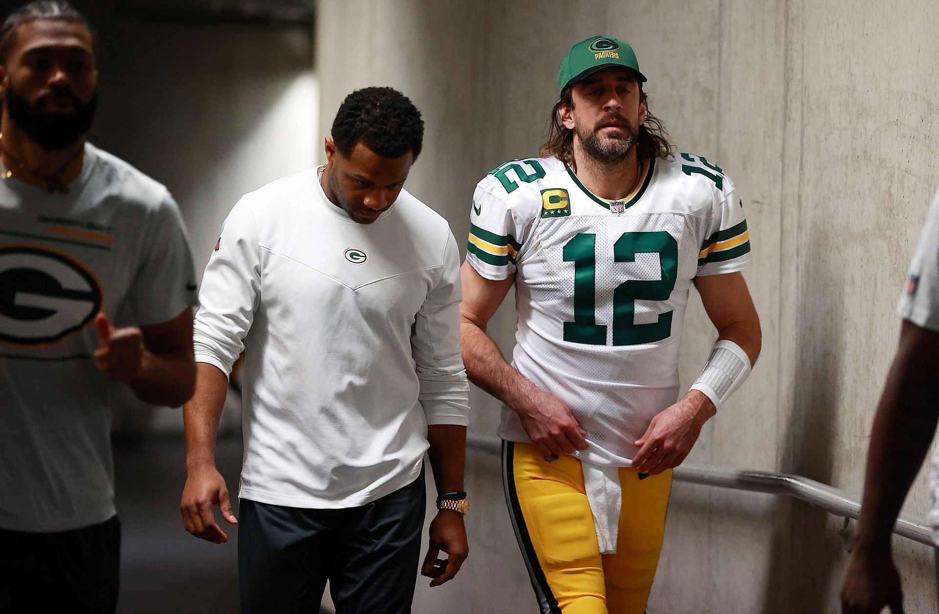 Aaron Rodgers, Packers continue quest for No. 1 seed as they host