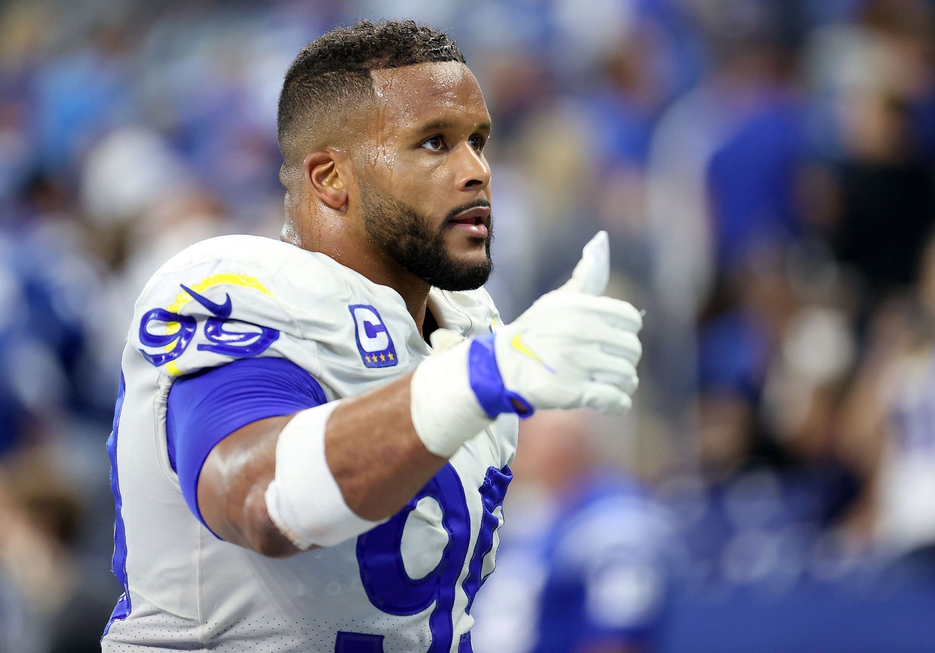 NFL: Aaron Donald Stays Lean With a High-Carb Diet, 12 Smoothies a Day