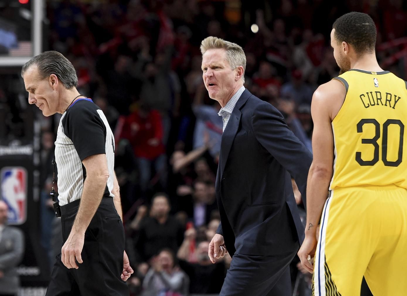 Golden State Warriors head coach Steve Kerr was tossed in the halftime break in their game versus the Memphis Grizzlies. [Photo: San Francisco Chronicle]