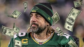 "Aaron Rodgers is being selfish" - Insider rants about NFL MVP's contract situation with Packers