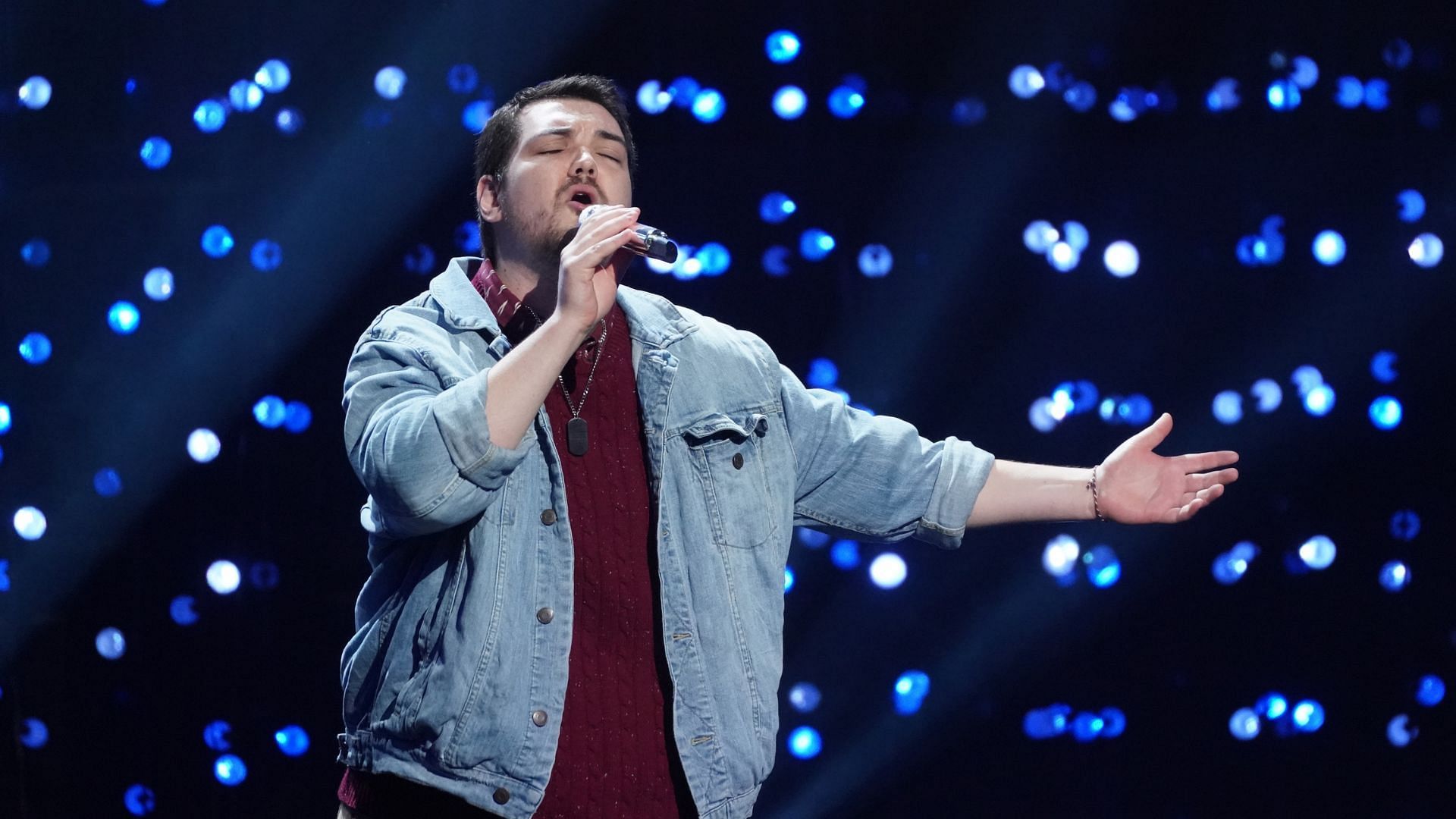 Sam Finelli from American Idol Hollywood Week Genre Challenge (Image via Eric McCandless/ABC)