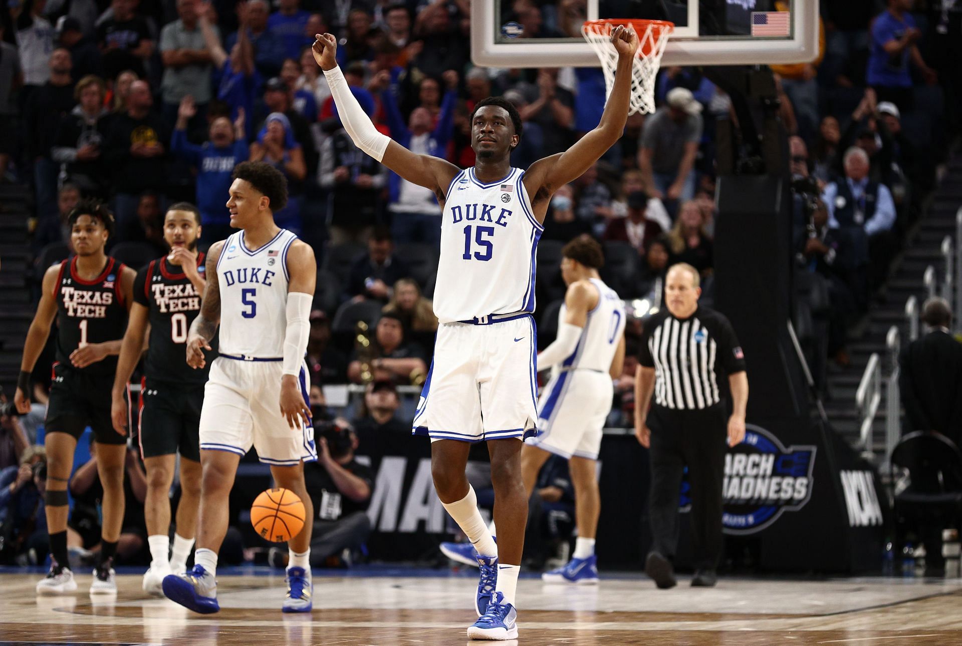 Duke sophomore Mark Williams has the attention of NBA scouts.