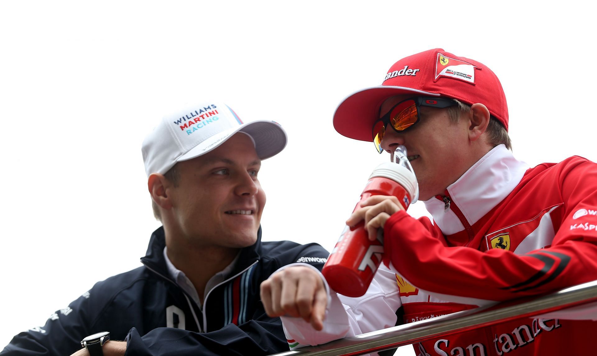 Valtteri Bottas (left) and Kimi Raikkonen (right) in the drivers&#039; parade before the 2014 Chinese F1 Grand Prix (Photo by Mark Thompson/Getty Images)