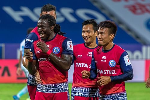 Jamshedpur FC players celebrate after Daniel Chima Chukwu scores a goal against Odisha FC. (Image Courtesy: ISL Media)