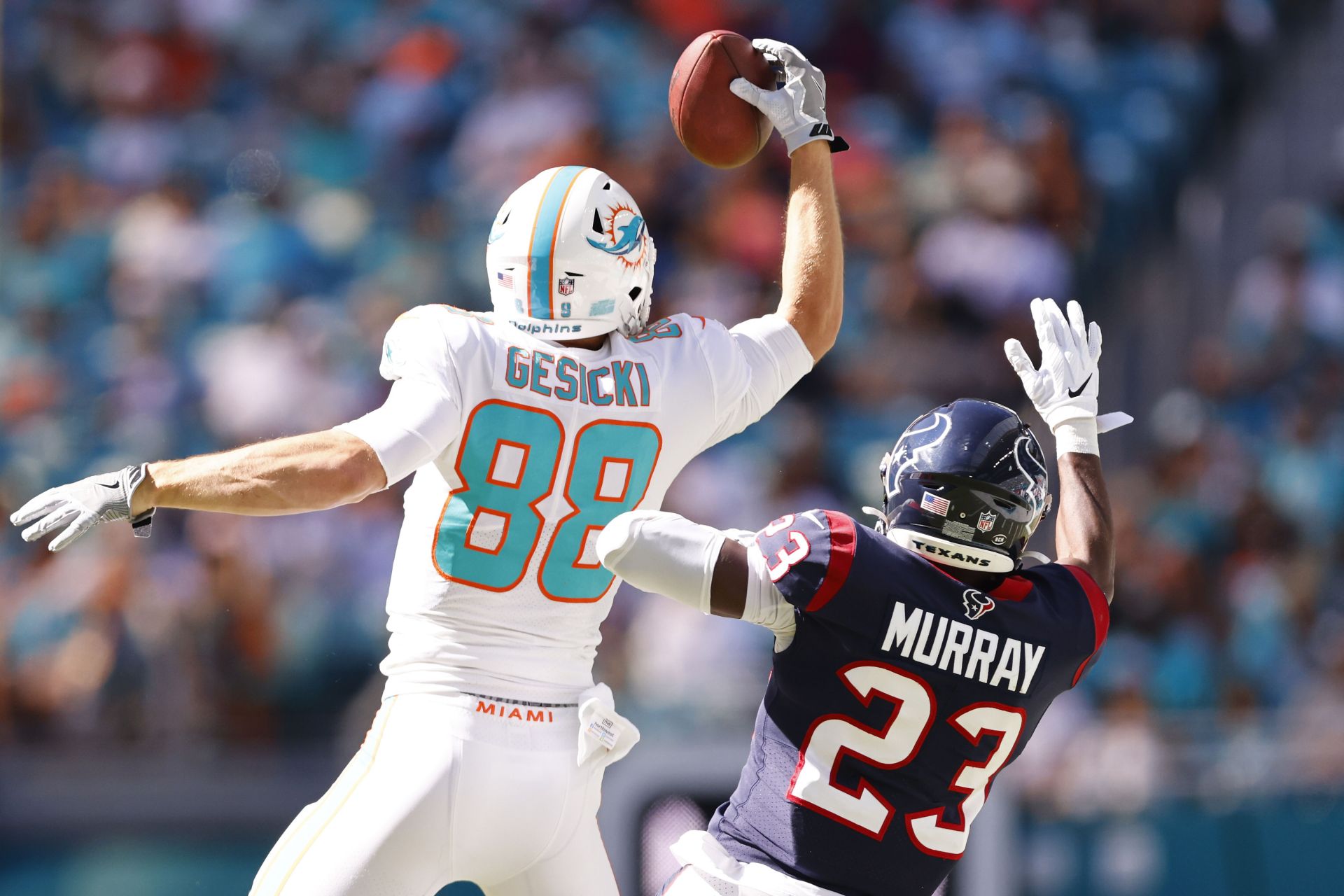 Miami Dolphins place franchise tag on tight end Mike Gesicki - The