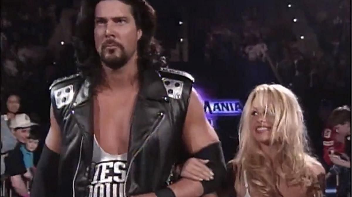 Pamela Anderson accompanied Diesel for his match at WrestleMania!