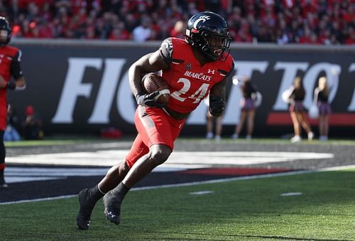 Cincinnati running back Jerome Ford