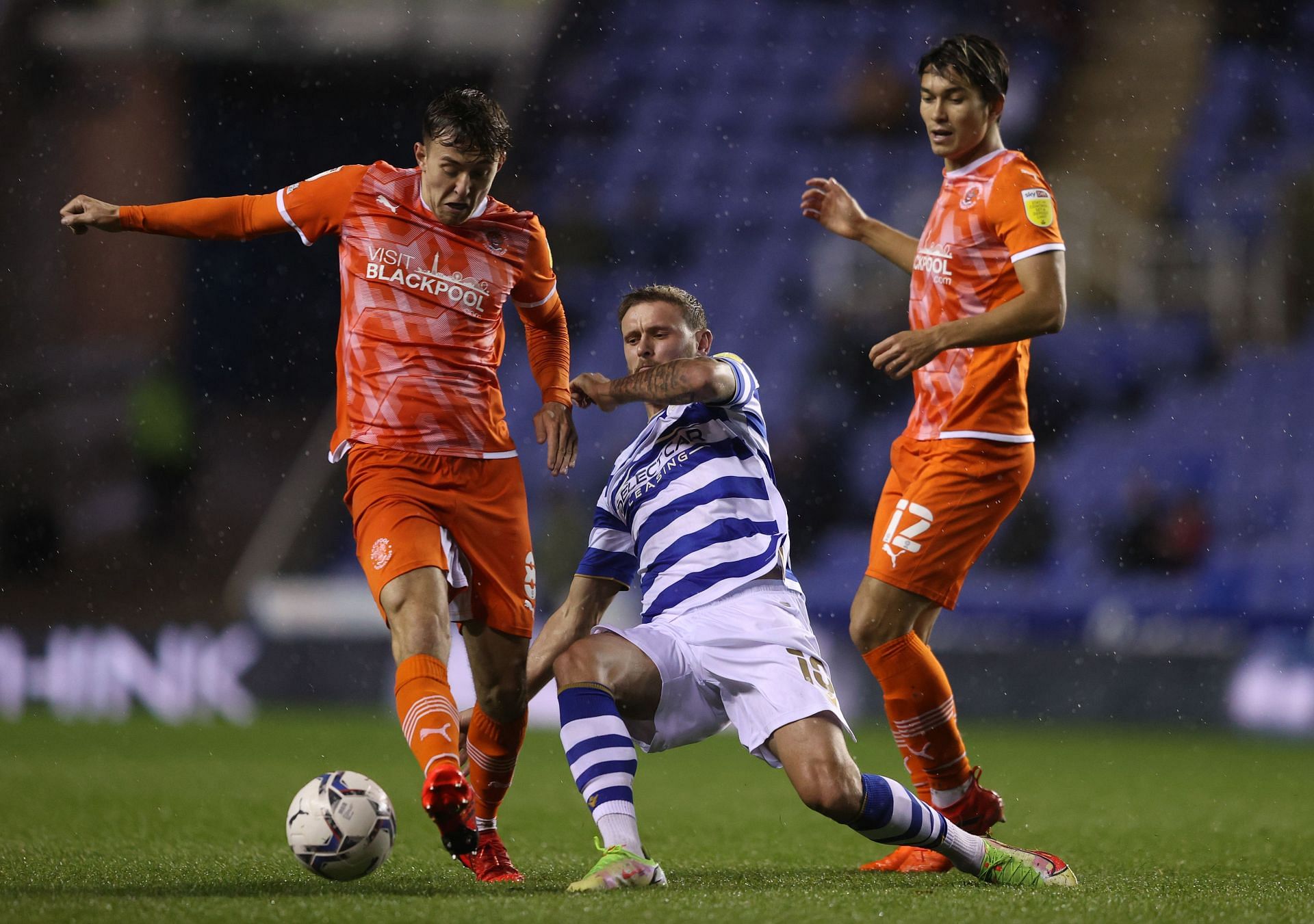 Reading and Blackpool have drawn their last three clashes at the Oakwell