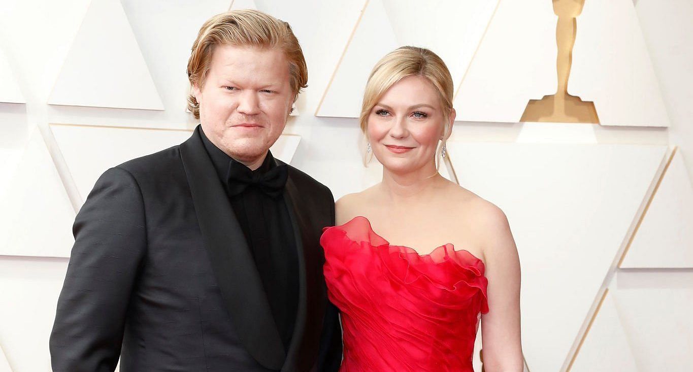 Kirsten Dunst and Jesse Plemons at the 2022 Academy Awards red carpet (Image via P. Lehman/Getty Images)