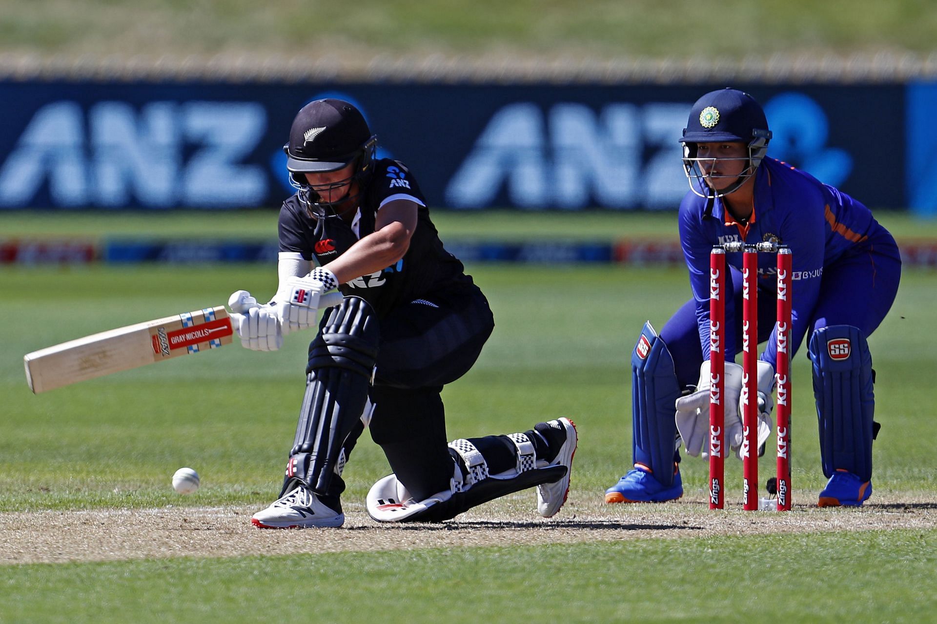 Amelia Kerr in New Zealand v India - 5th ODI