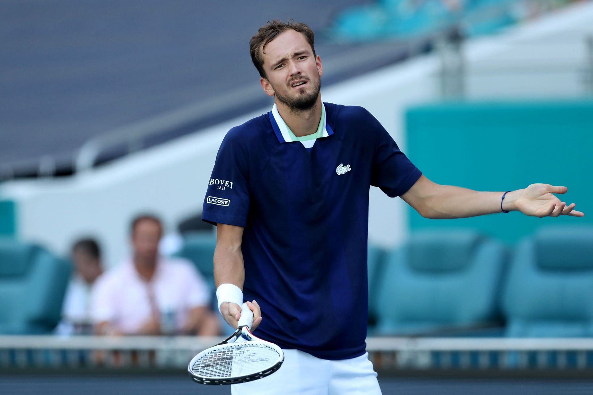 Daniil Medvedev booked his place in the quarterfinals of the Miami Open