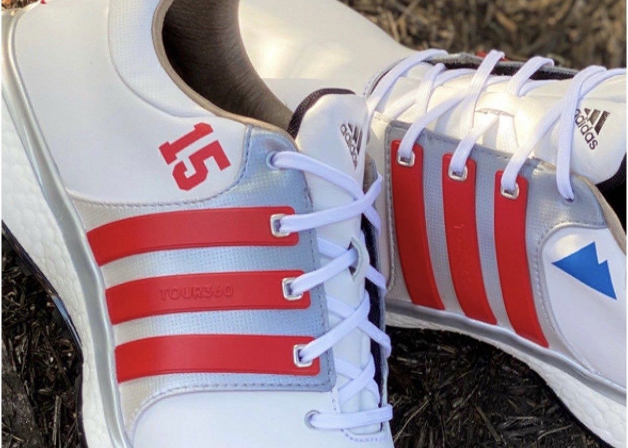 Custom golf cleats for the Chiefs QB. Source: @darrenrovell via IG