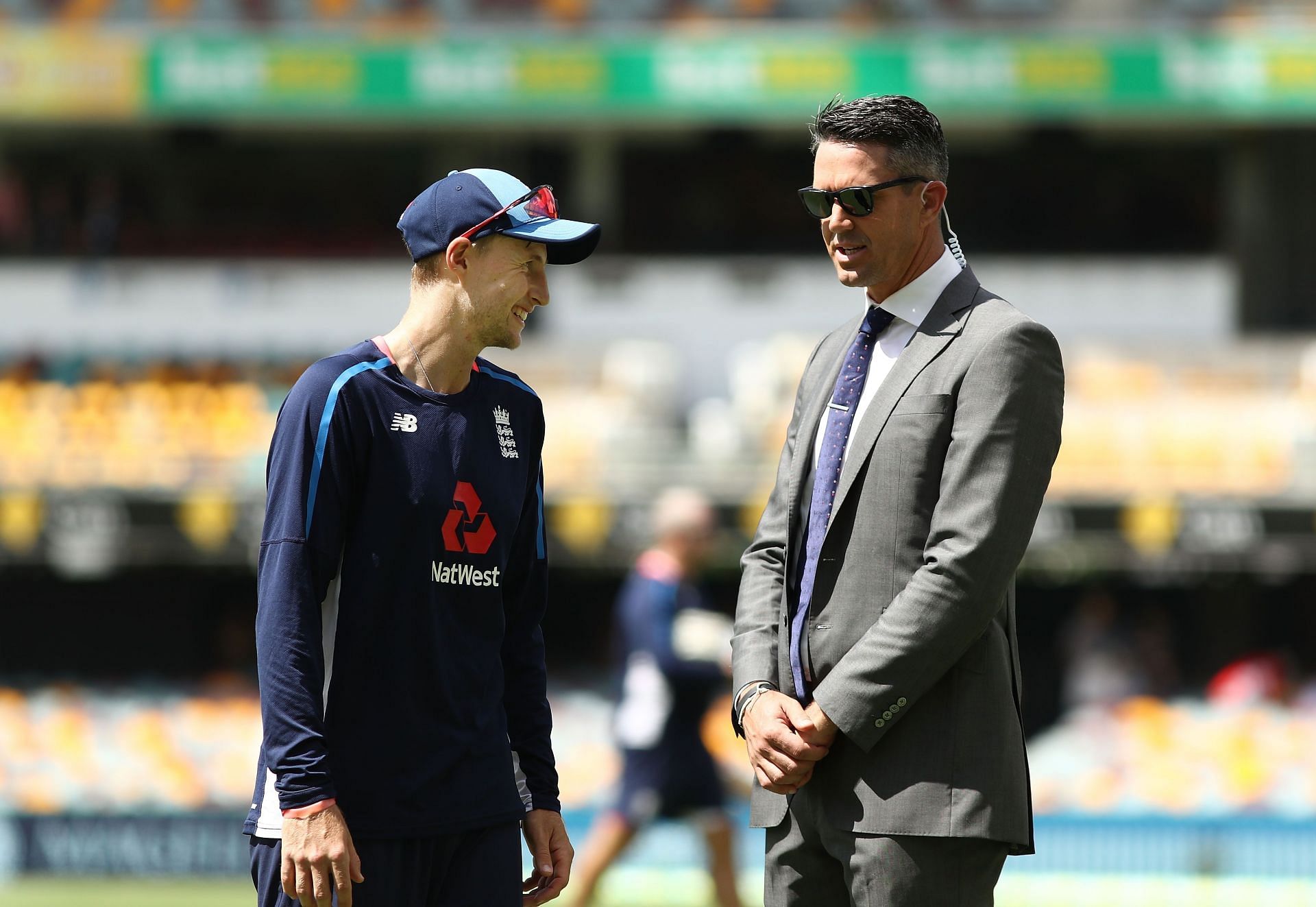 Joe Root (L) and Kevin Pietersen. (Image: Getty)
