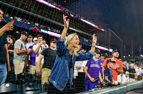 Fans at the 2021 T-Mobile Home Run Derby