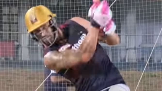 [Watch] RCB skipper Faf du Plessis looks in sublime touch in training ahead of IPL 2022