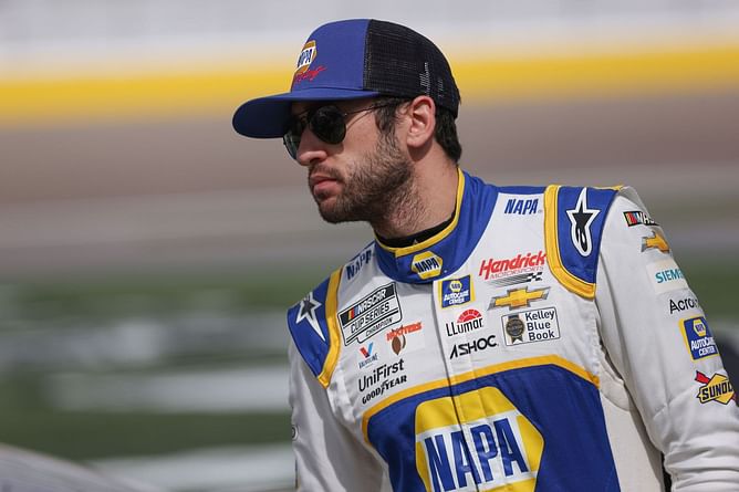 Chase Elliott's driver odds for NASCAR Ruoff Mortgage 500 2022.
