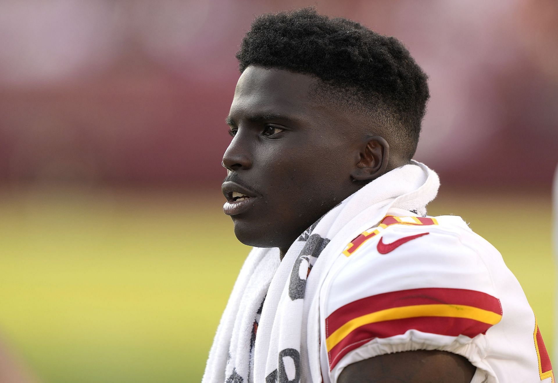 Don't Run From This A** Whooping': Former Dallas Cowboys WR Calls Out Tyreek  Hill On Twitter Despite Being A Fan - EssentiallySports