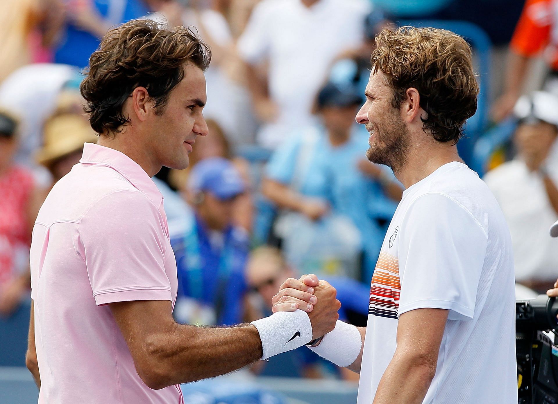 Roger Federer with Mardy Fish at the Cincinnati Masters