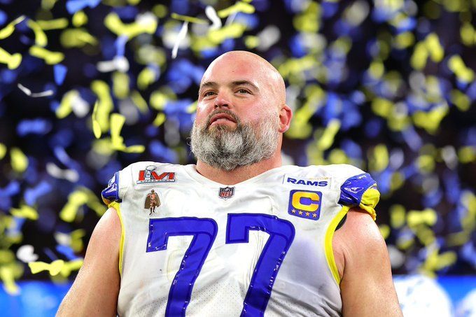 Highlight] Andrew Whitworth telling his kids that was his last football  game at the Super Bowl : r/nfl