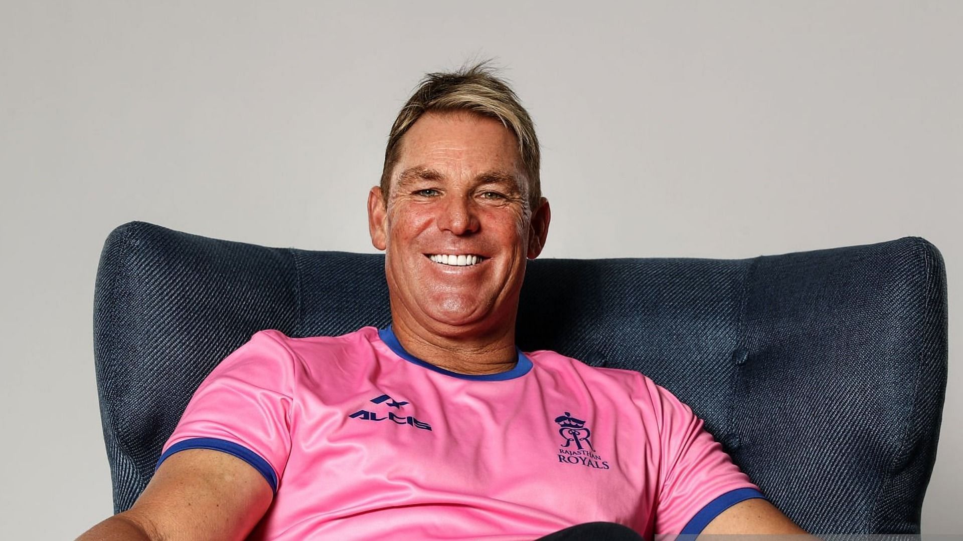 Australian cricket legend Shane Warne passes away at 52 due to a suspected cardiac arrest (Image via Bryn Lennon/Getty Images)
