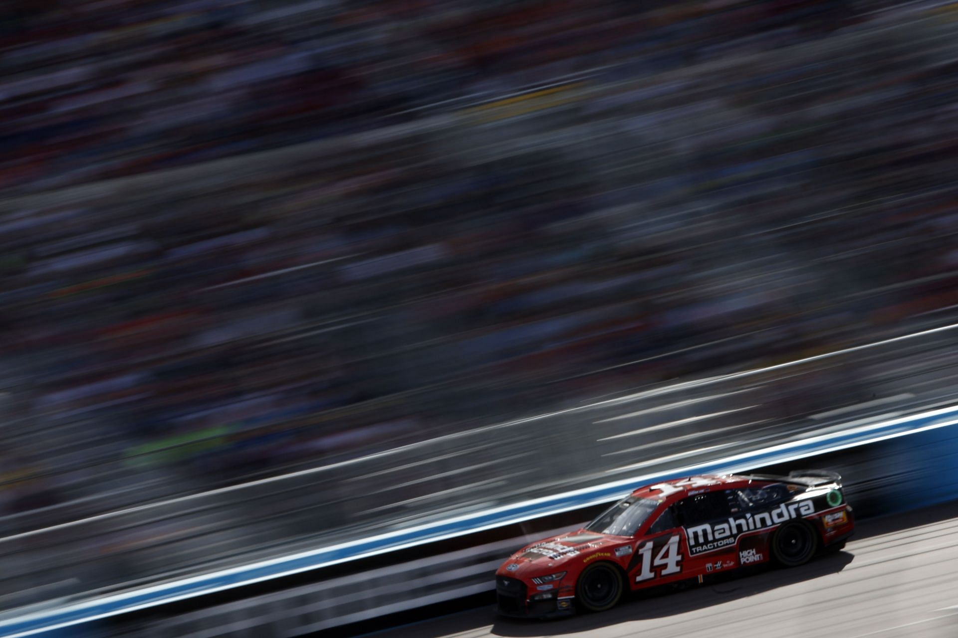 Chase Briscoe drives during the Ruoff Mortgage 500 at Phoenix Raceway