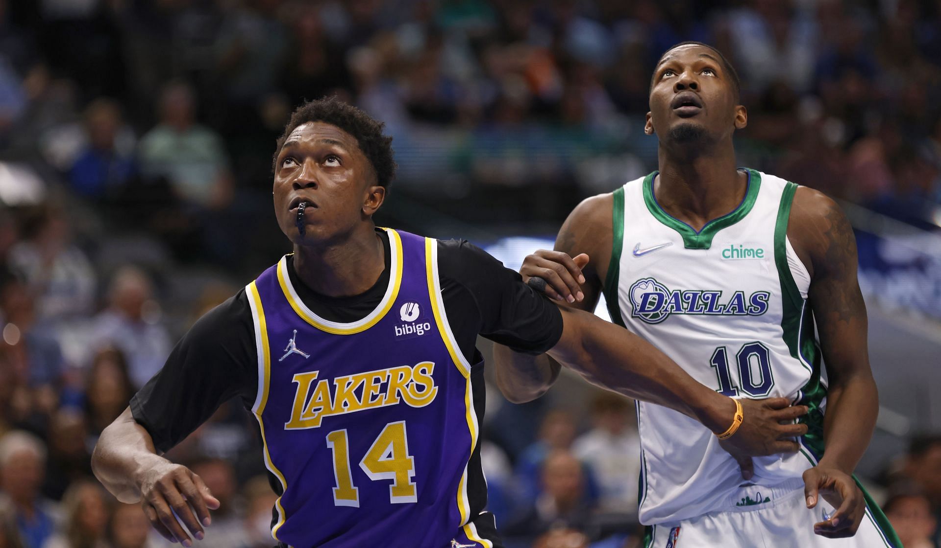 The LA Lakers suffered an 18-point loss to the Dallas Mavericks on Tuesday night