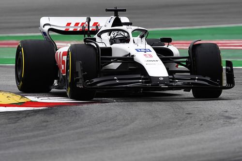 Haas F1's VF-22 devoid of the Russian associations during F1 Testing in Barcelona - Day 3