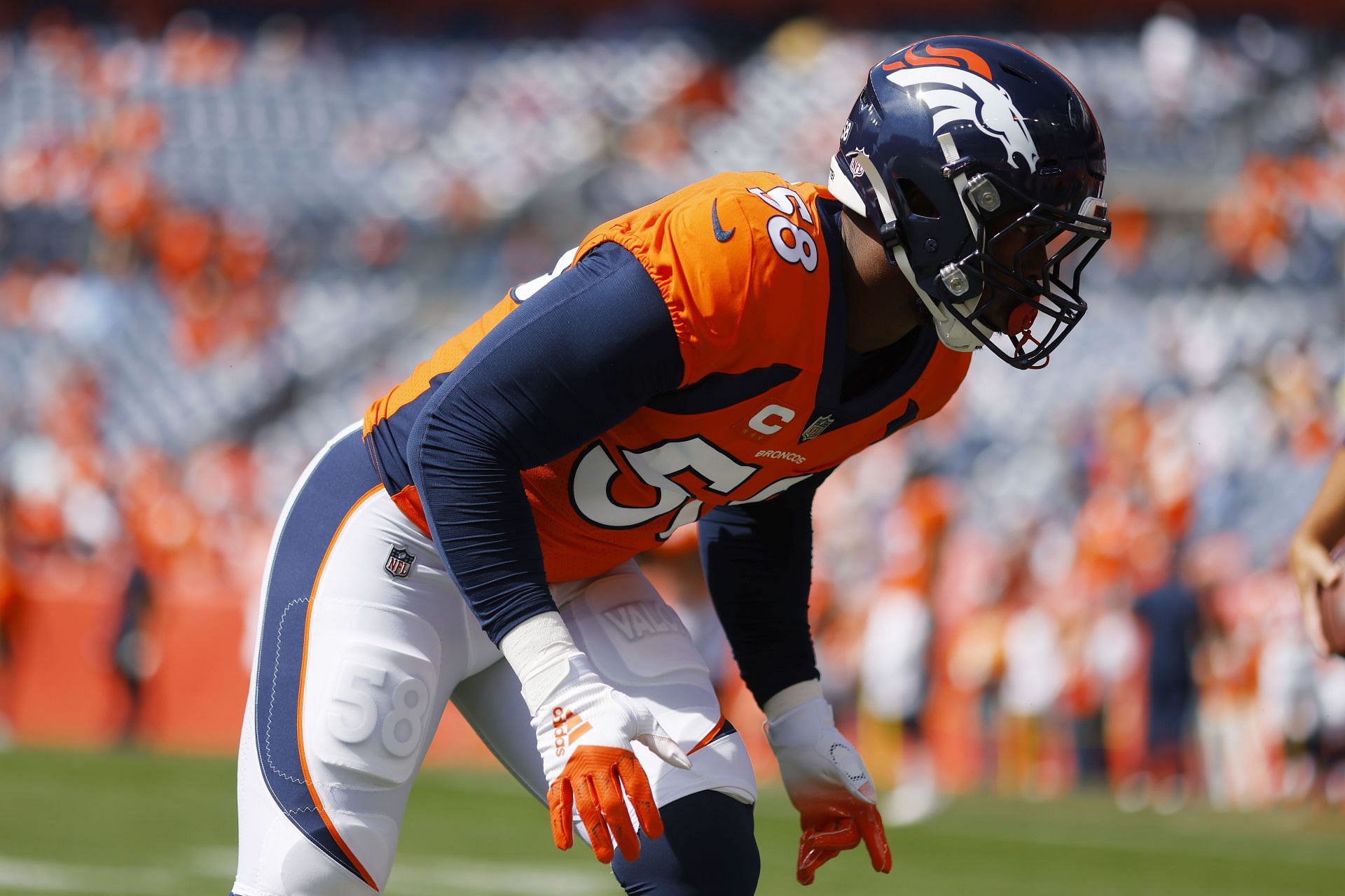 Von Miller reuniting with Broncos? The free agent says I kinda want that  old thing back.