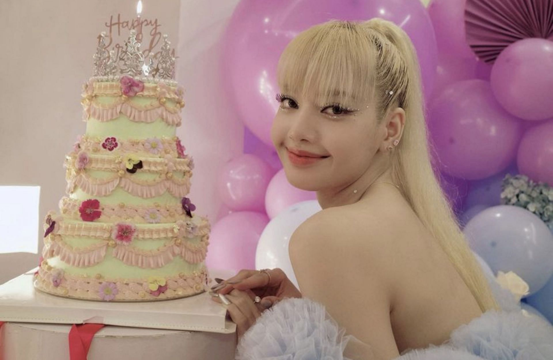 Discover 80+ lisa birthday cake best - in.daotaonec
