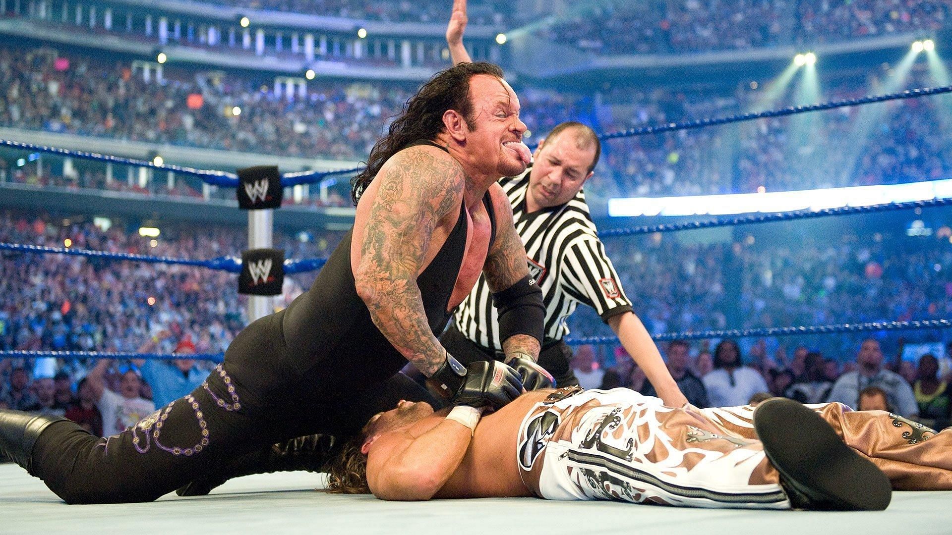 The Undertaker pinning Shawn Michaels in Texas
