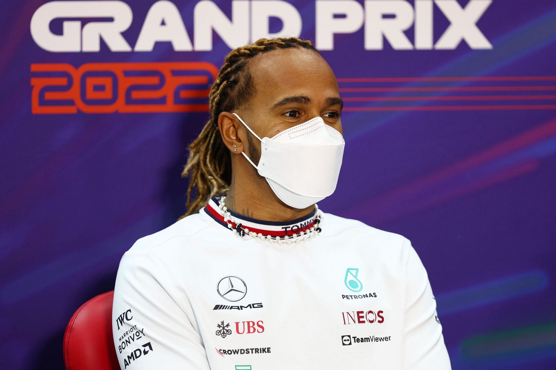 Lewis Hamilton talks in the Drivers&#039; Press Conference before practice ahead of the 2022 Bahrain GP (Photo by Lars Baron/Getty Images)