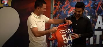 “We’ll form a bond that’s like steel, we can’t be broken” - Ricky Ponting’s rousing message to Delhi Capitals ahead of jersey distribution